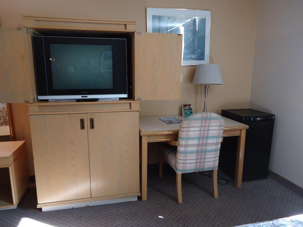 Canadian Motor Hotel Sault Ste. Marie Pokoj fotografie